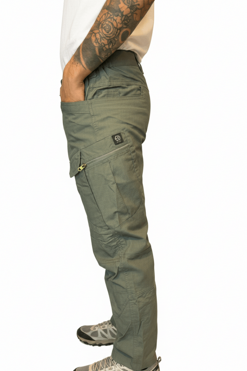 Pantalón de trekking antidesgarro ELT, resistente al agua y al viento, color verde oscuro, vista de costado